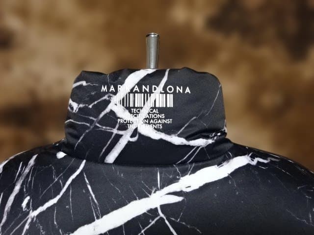 未使用品!!(定価132000)MARK&LONAマークアンドロナ・ダウンJKT