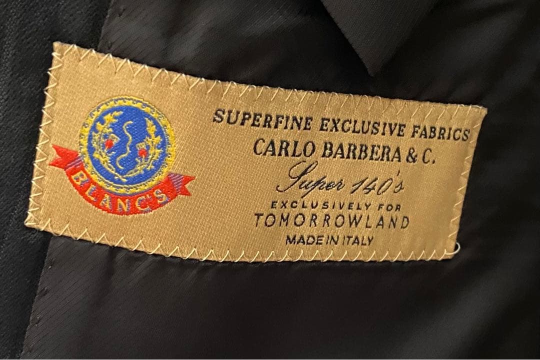 【美品・ハイクオリティ生地】 TOMORROWLAND ブラックスーツ