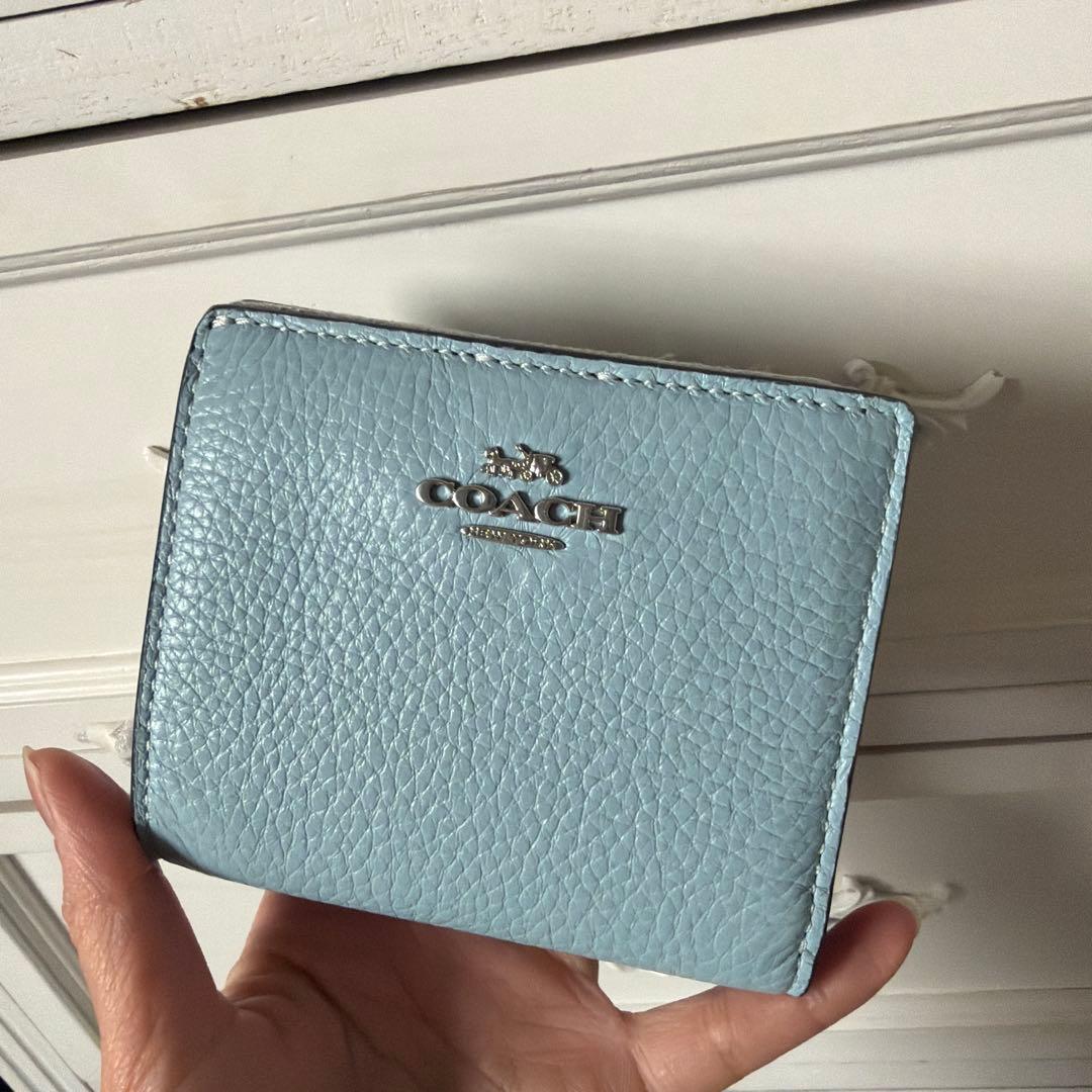 【新品未使用】COACH 二つ折り財布 ライトブルー