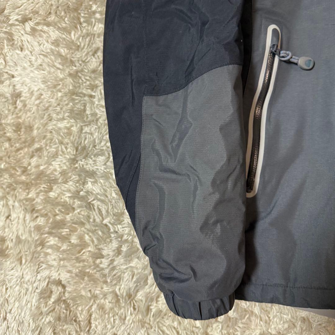 モンベル　スキーウエア　ダウンジャケット　Mサイズ　グレー　ブラック