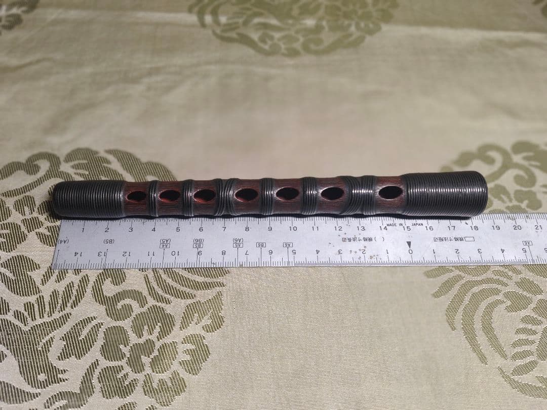 篳篥(ひちりき)　煤竹樺巻　扇面管箱付