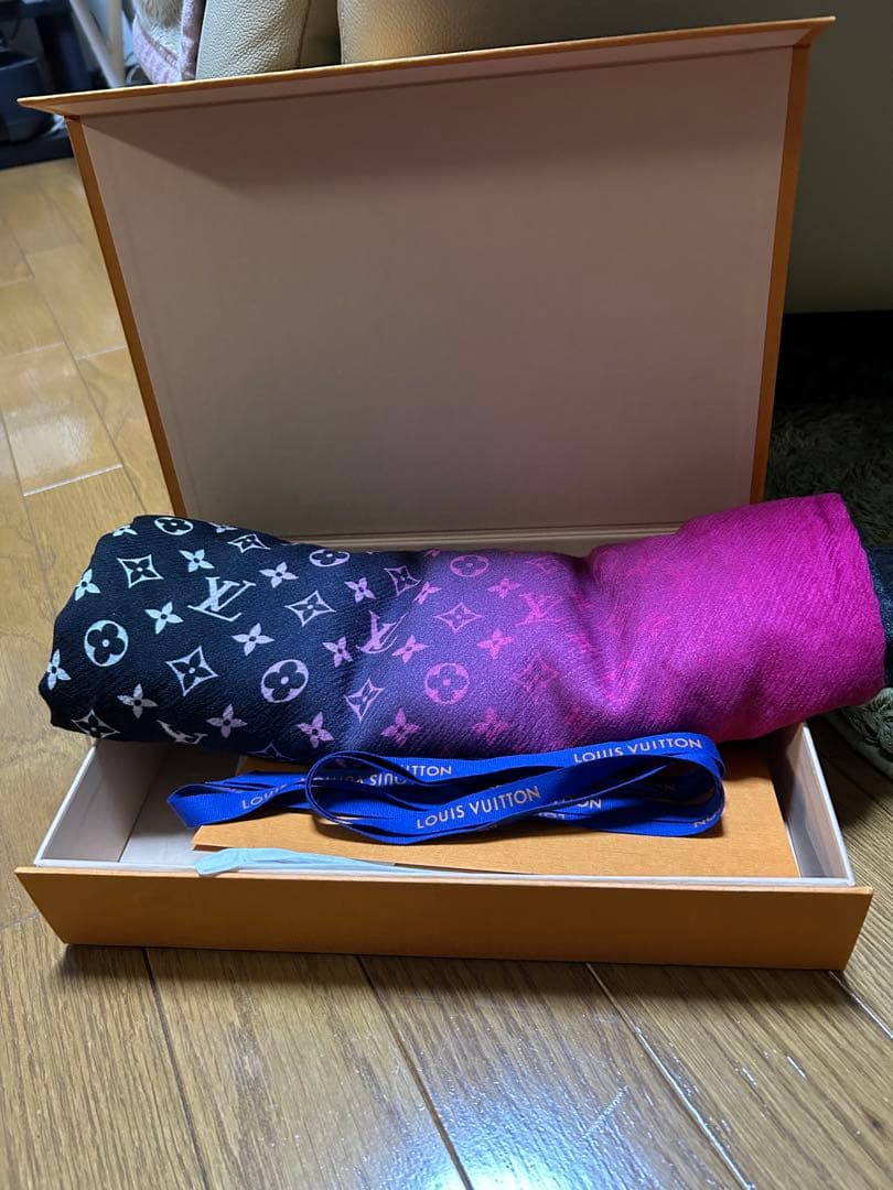 美品ルイヴィトンストール