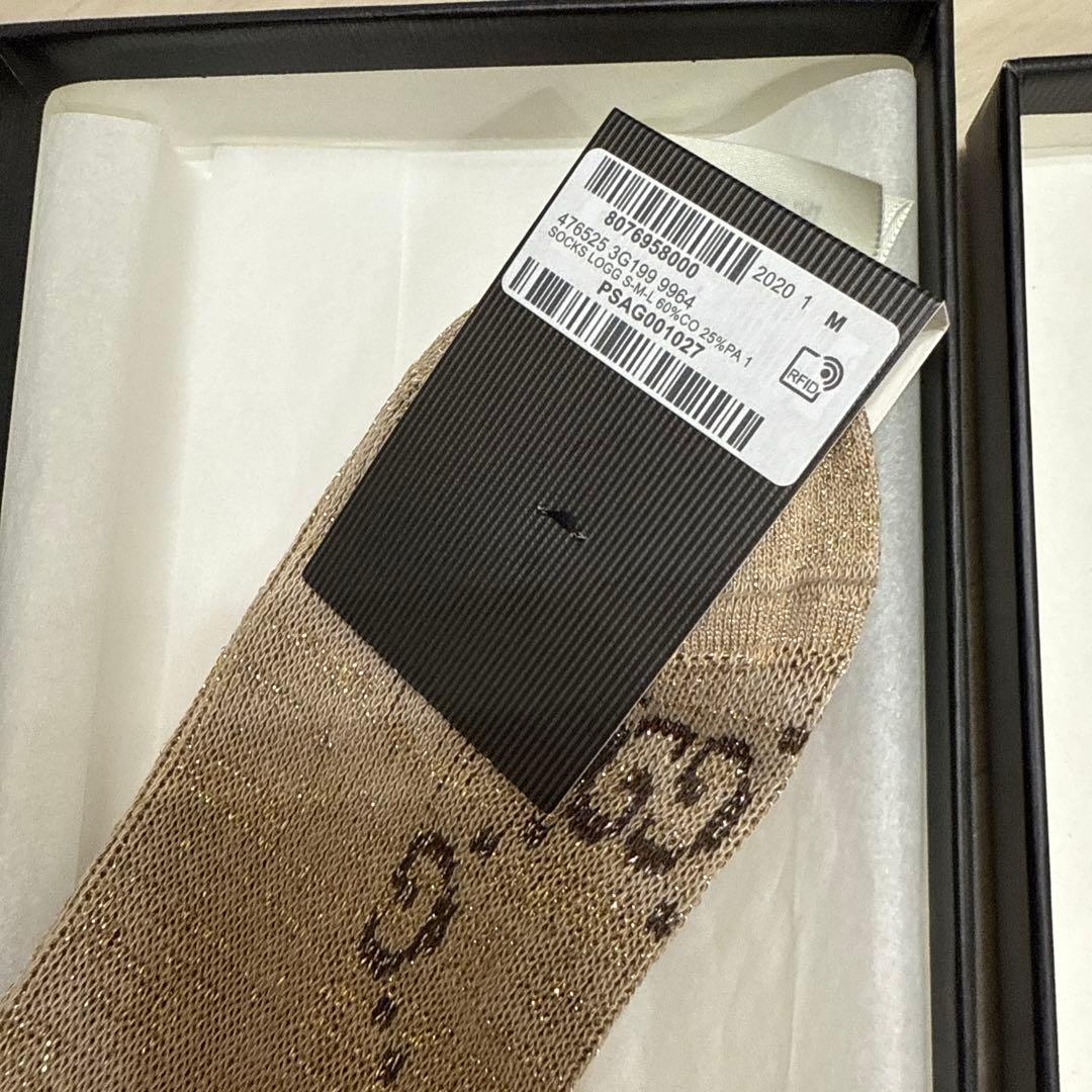 GUCCI 靴下　ソックス　M 総柄GG ロゴ　ラメ　箱付