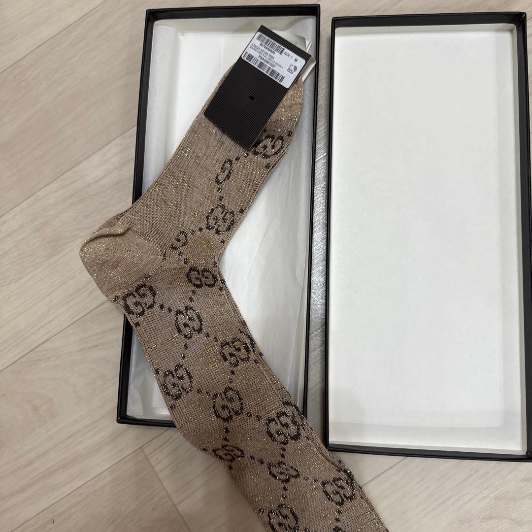 GUCCI 靴下　ソックス　M 総柄GG ロゴ　ラメ　箱付