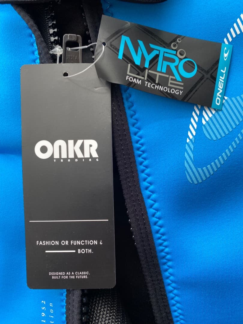 新品　ライフジャケット　オニール　O'NEILL 定価約24500円　ヨット　船