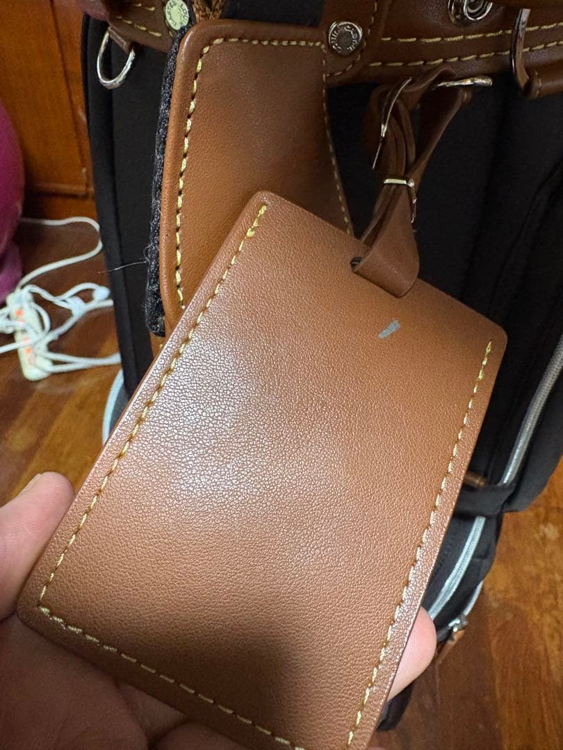 「LOUIS CASTEL」は韓国のNo1ゴルフウェアブランドです