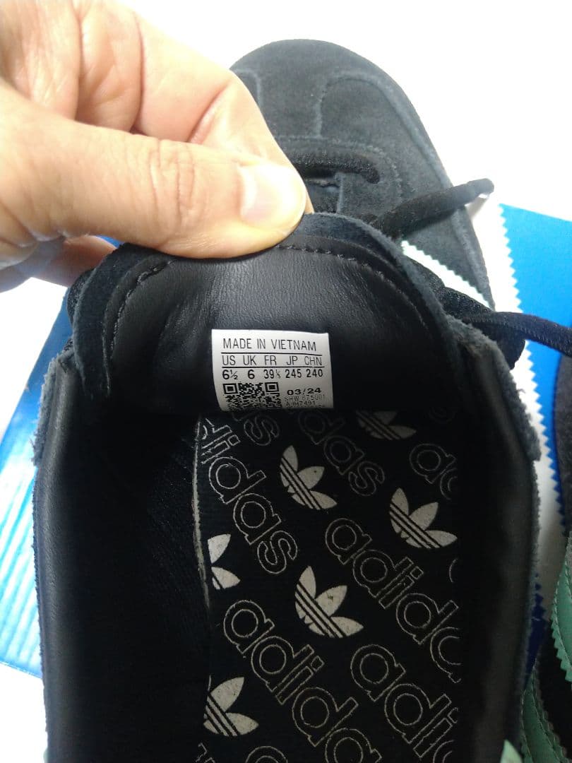 adidas　アディダス　 ハンドボール スペツィア　ブラックミント24.5cm