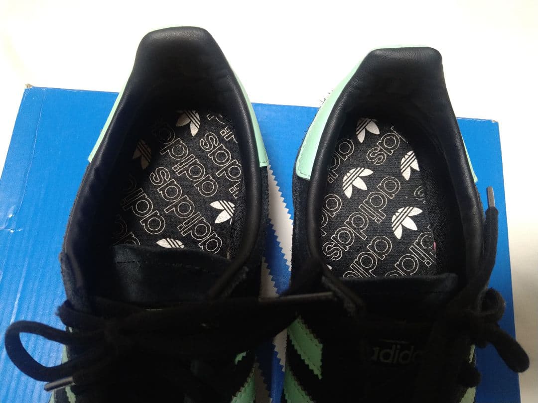 adidas　アディダス　 ハンドボール スペツィア　ブラックミント24.5cm