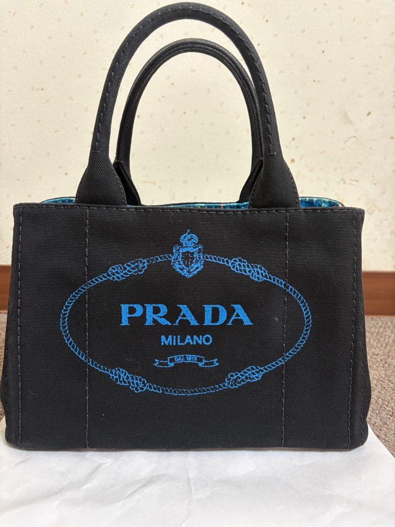 d*3様 PRADA 黒 トートバッグ 花柄内装