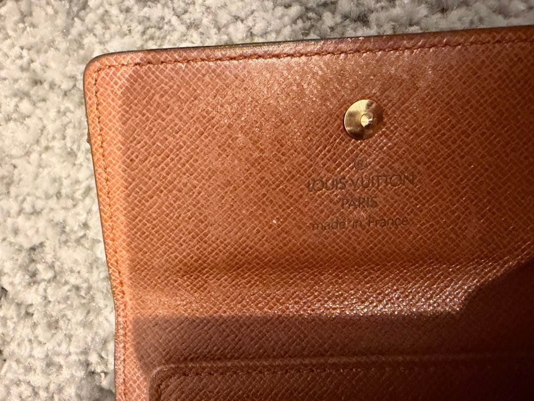 Louis Vuitton モノグラム 二つ折り財布ルイヴィトンケース