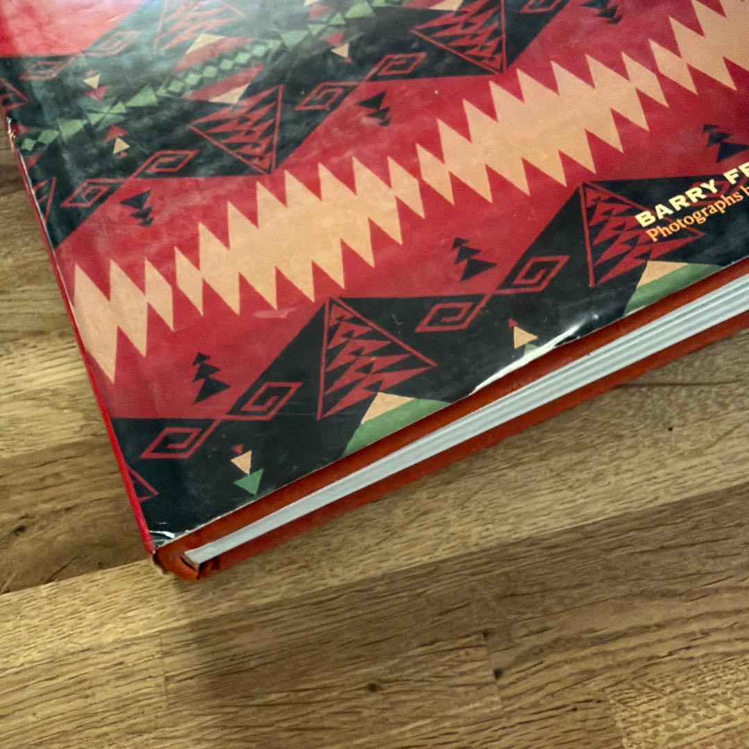 洋書 Chasing Rainbows: American Indian