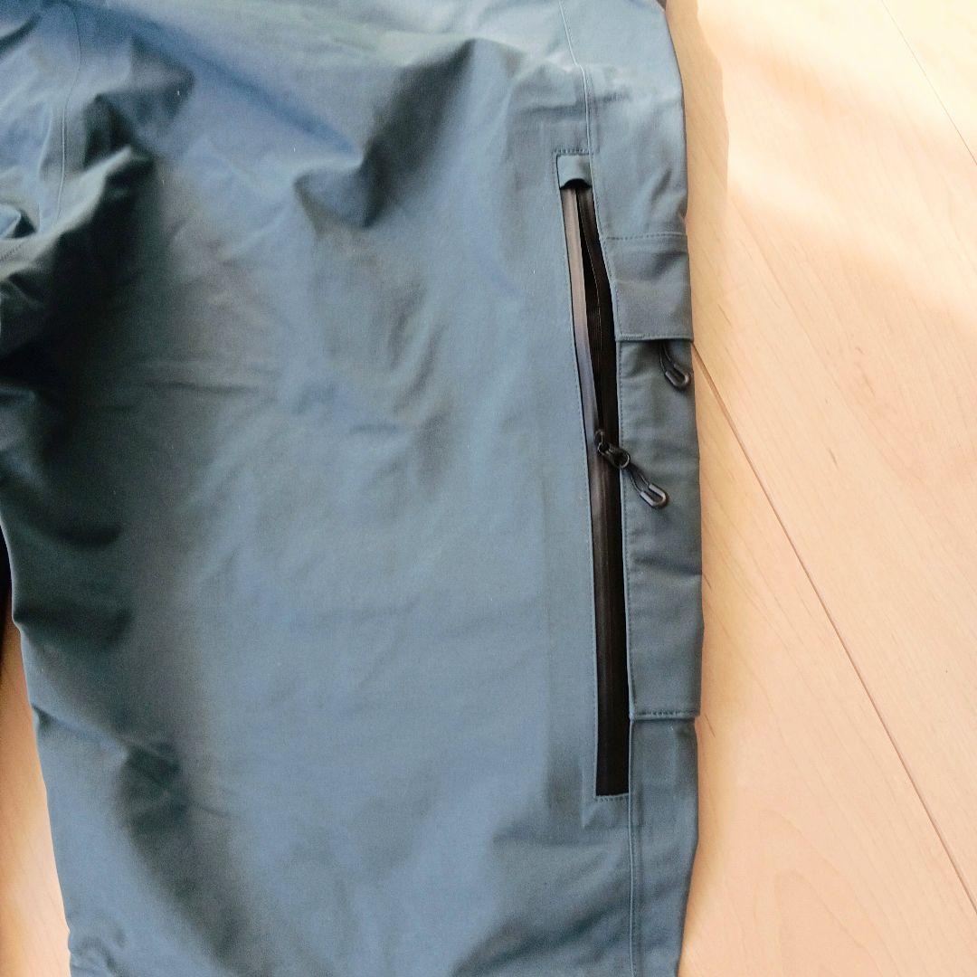 【新品】GORE-TEX スリーレイヤーカーゴビブ XL