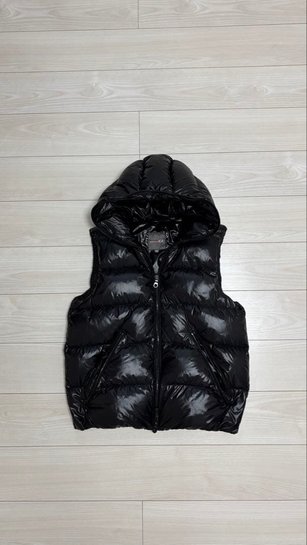 duvetica ダウンベスト　デュベティカ　ダウンベスト　ブラック