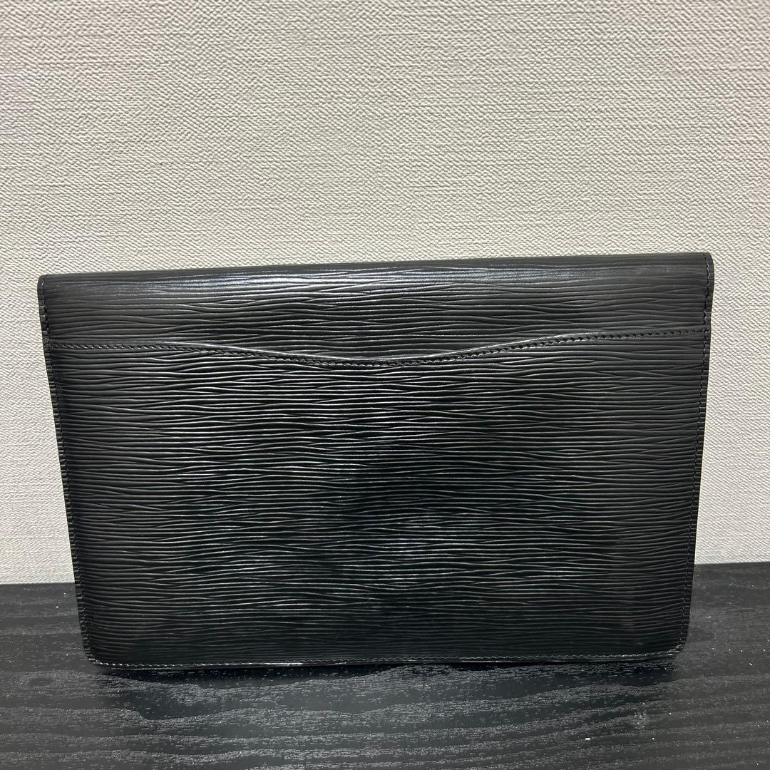ルイヴィトン　ブラックレザー クラッチバッグ