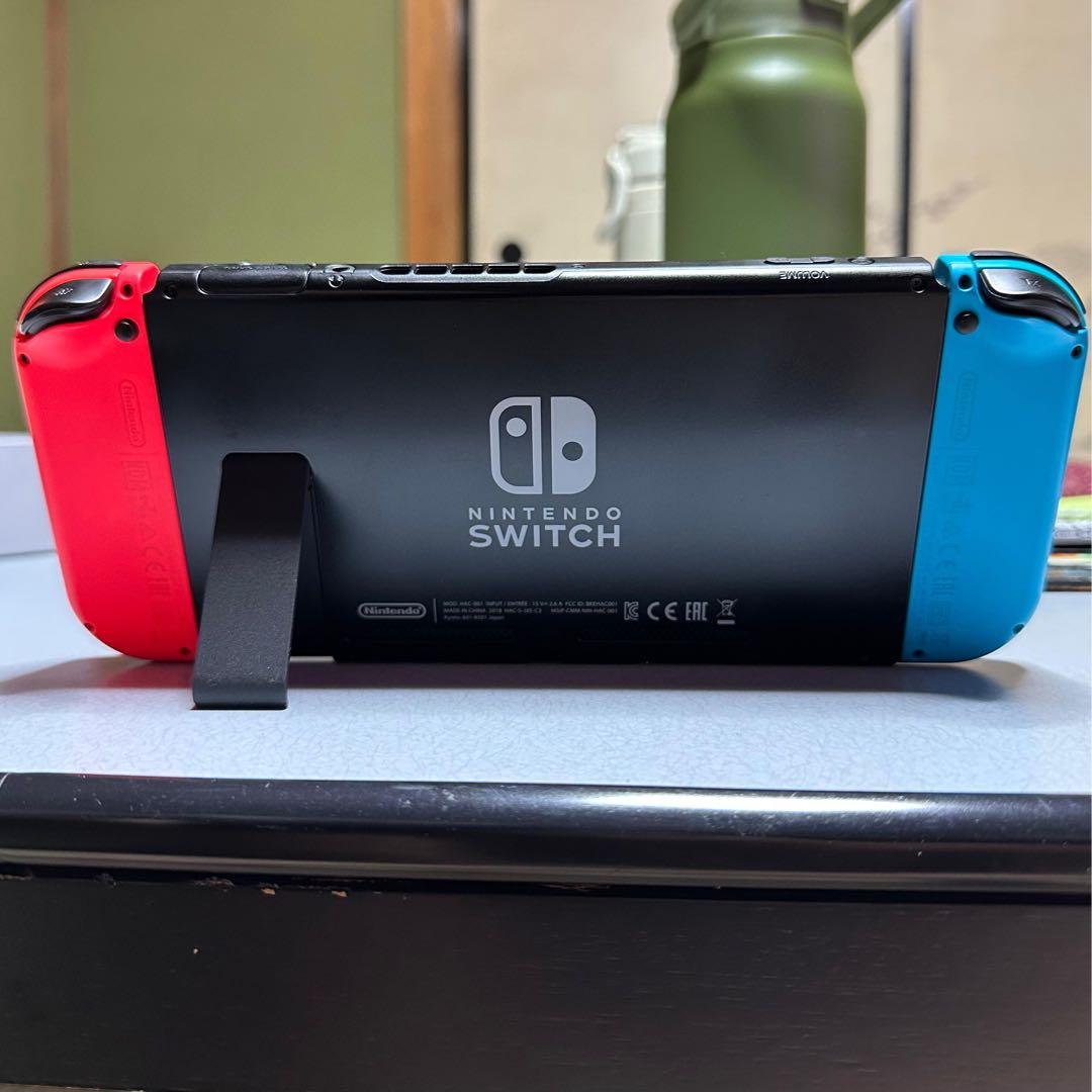 Nintendo Switch 本体と2ソフト付き