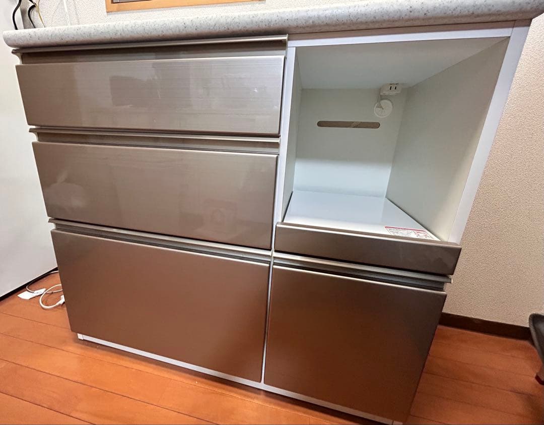 ニトリ　キッチカウンター(アルミナ3 100CT シルバー)