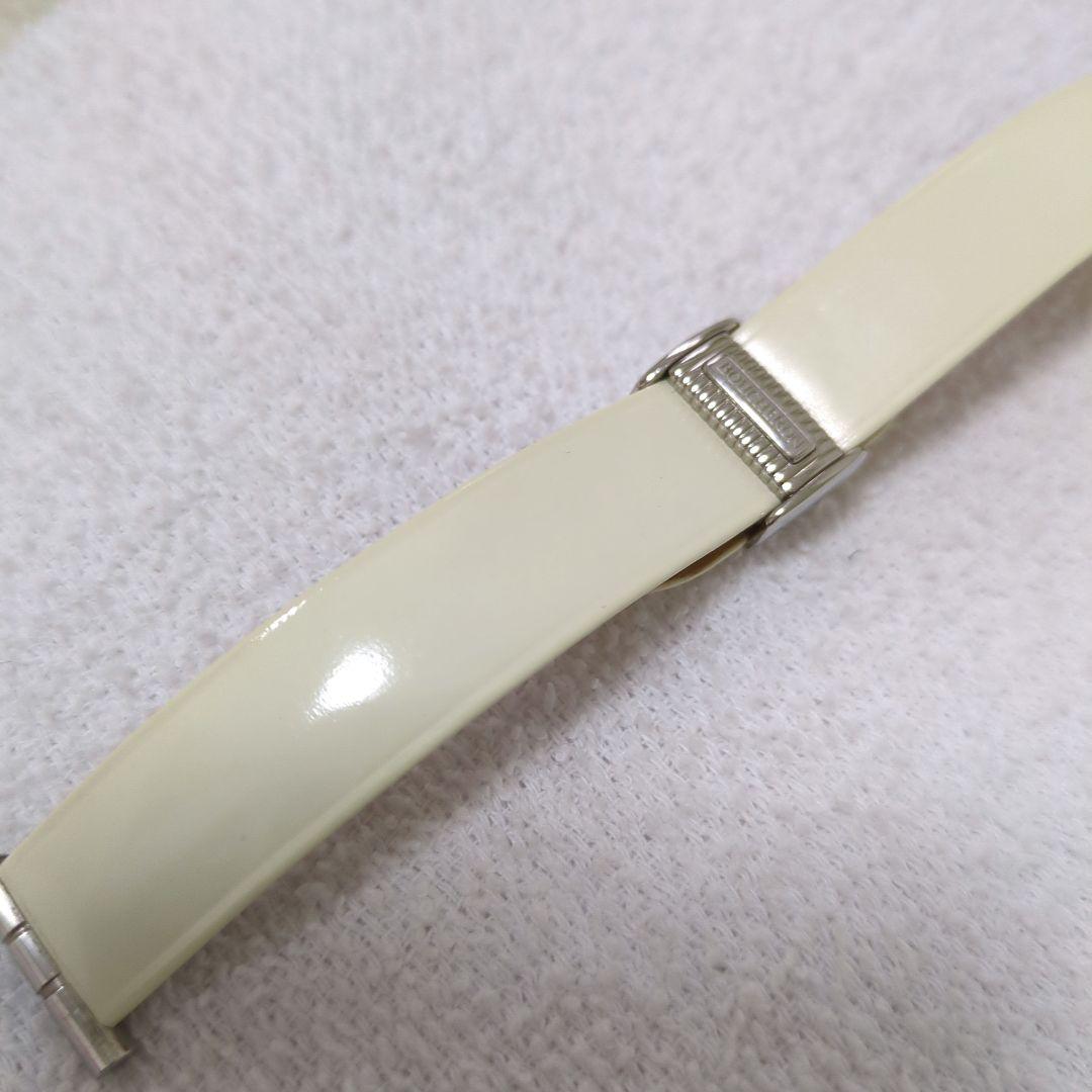 ブシュロン リフレ S スモール レザーベルト エナメル　白　アイボリー　時計