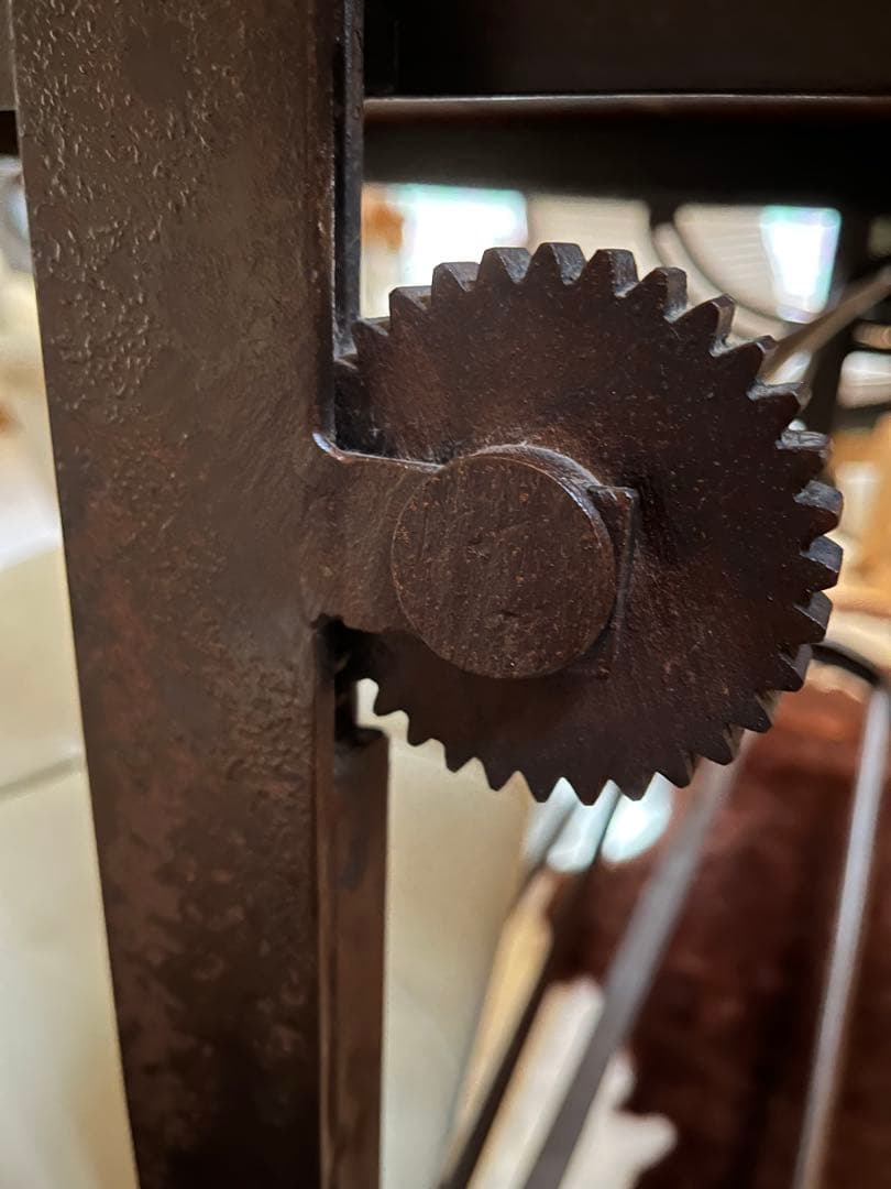 ヴィンテージ風作業机 手動クランク式 KLUB14