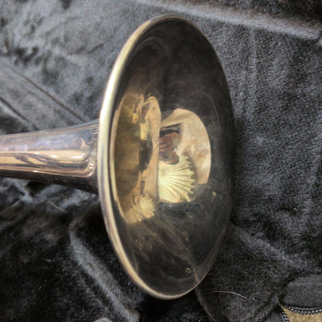 ヤマハトランペット　YTR-2335　ケース付き