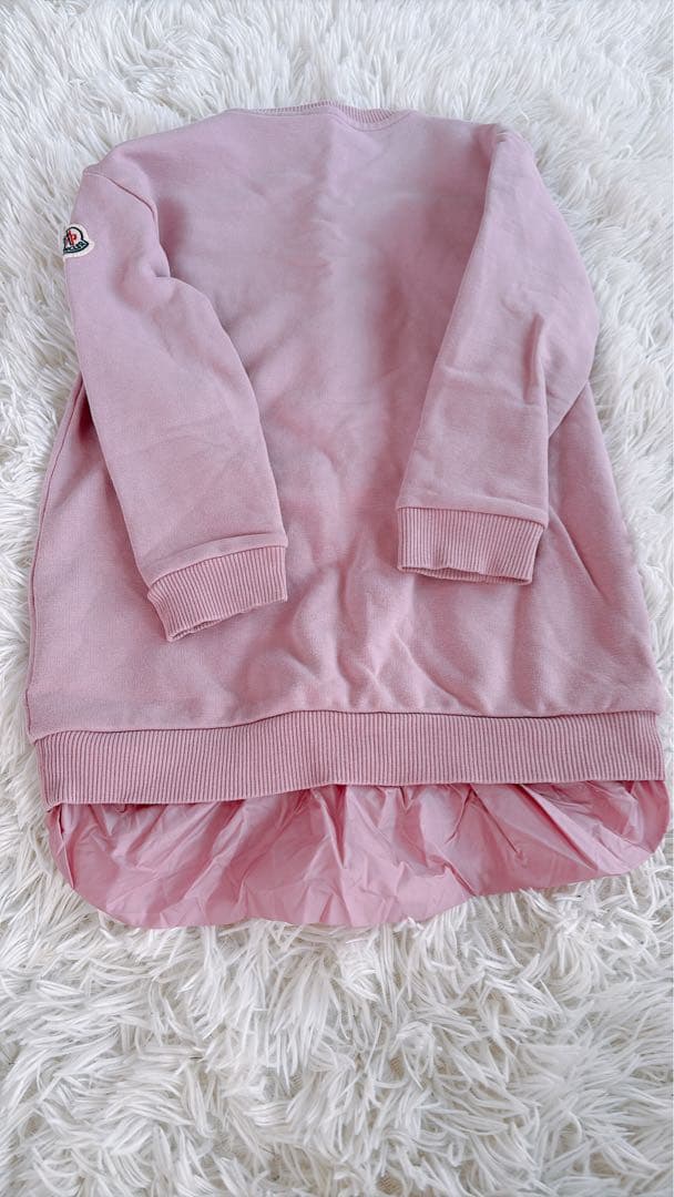 トレーナー　ワンピース　モンクレールキッズ