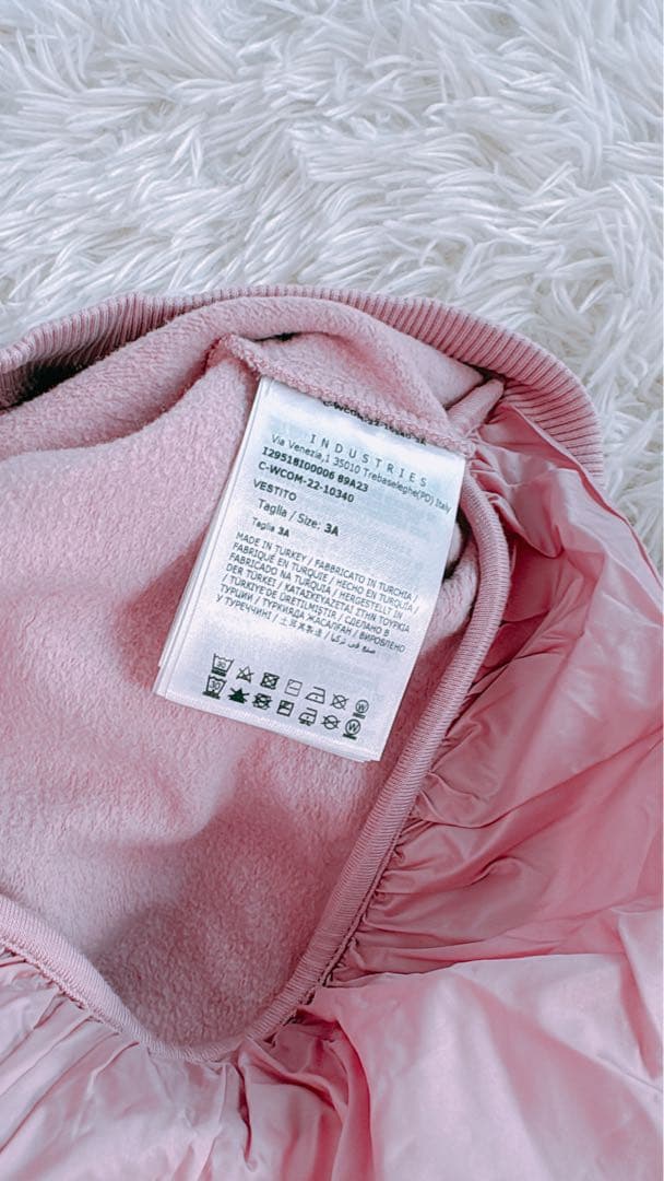 トレーナー　ワンピース　モンクレールキッズ