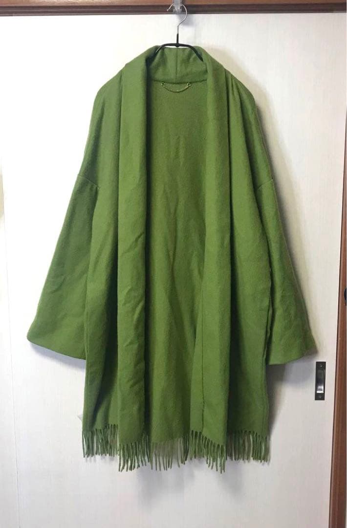 サルバトーレ・フェラガモポンチョ　シビラ2点