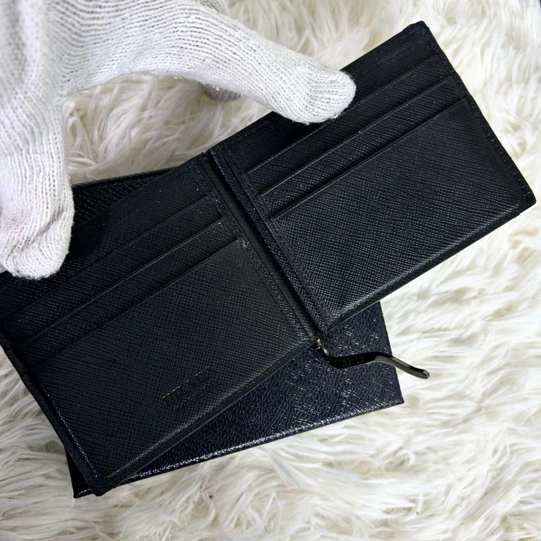極美✨付属完備✨PRADA 二つ折り マネークリップ サフィアーノレザー 黒