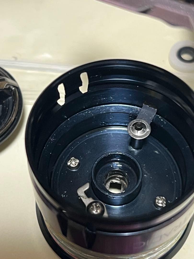 SHIMANO 19STRADIC C2000S スピニングリール