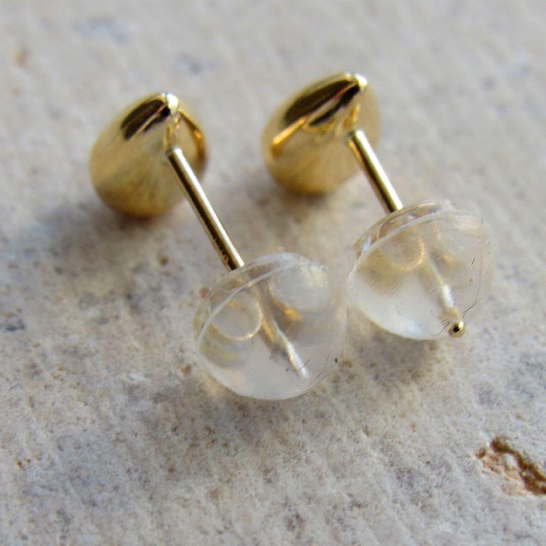 18K ドロップピアス K18 18金 刻印 スタッド 日本製 しずく Ｍ