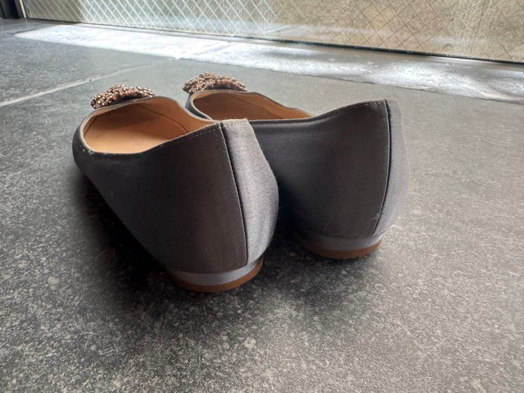 Manolo Blahnik マノロブラク　サテンフラットパンプス　34