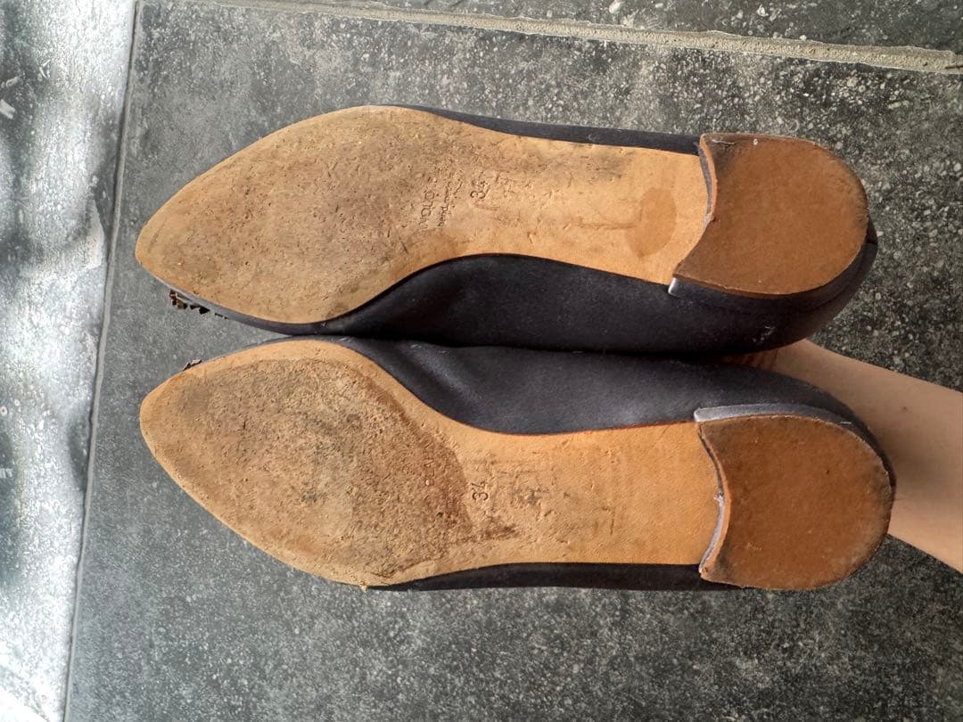 Manolo Blahnik マノロブラク　サテンフラットパンプス　34