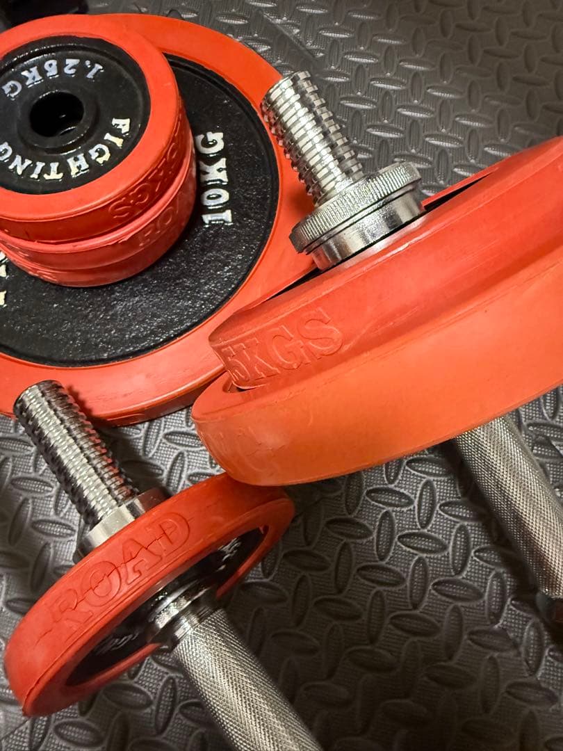 トレーニングベンチ　ダンベル