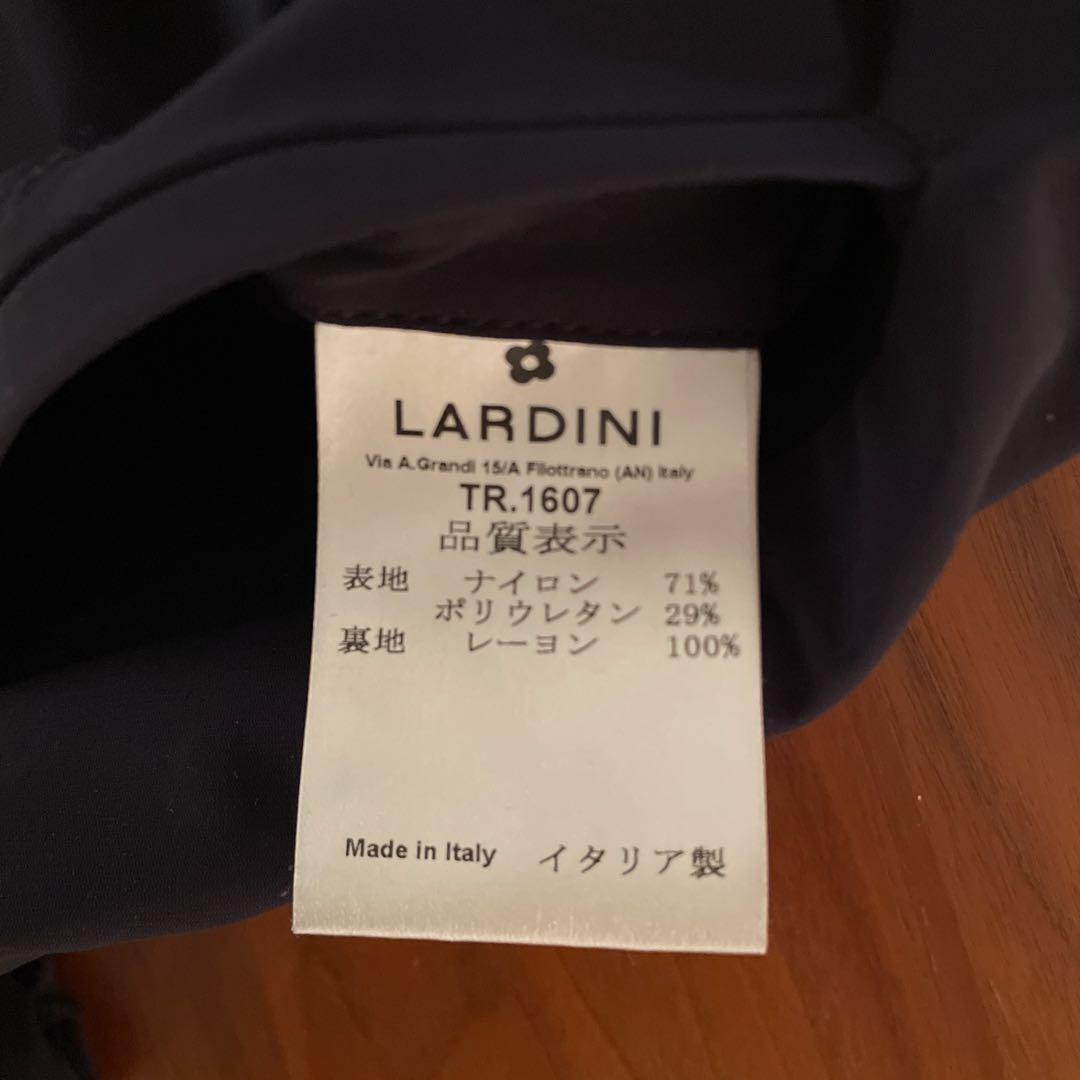 LARDINI ラルディーニ　ネイビーストレッチトラウザーズ
