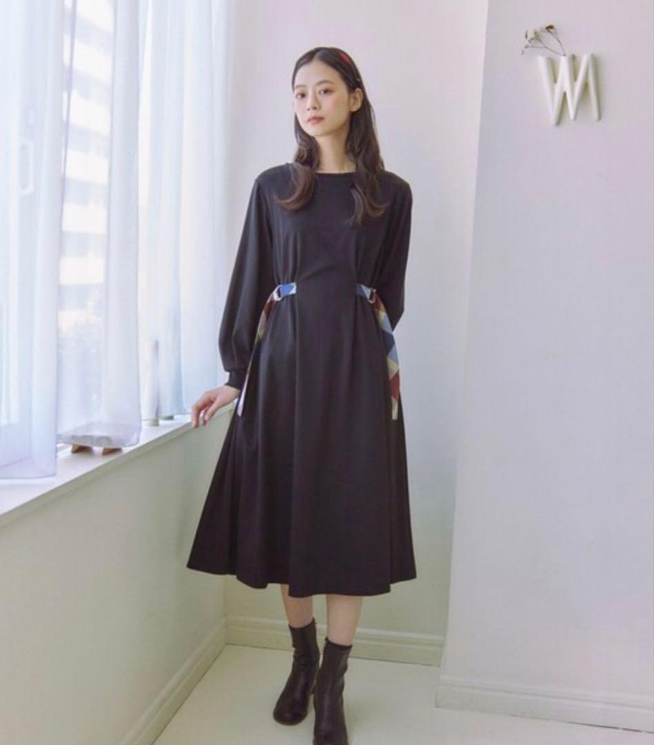 m*p様 ブルーレーベル　サイドチェックベルトAラインワンピース