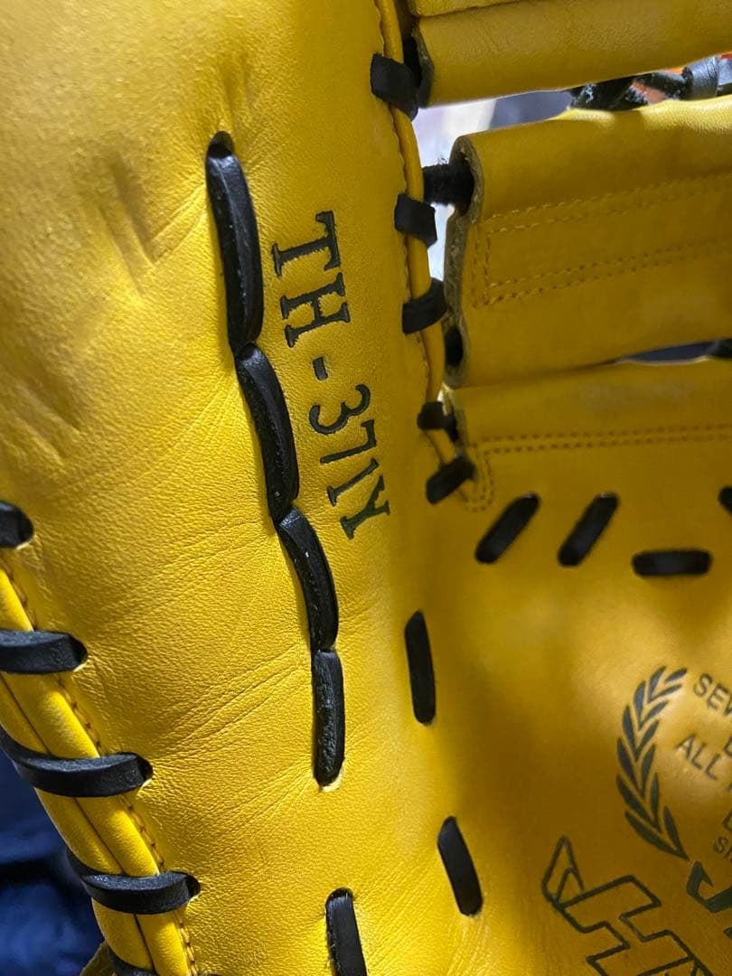 ハタケヤマ　HATAKEYAMA 軟式 ファーストミット