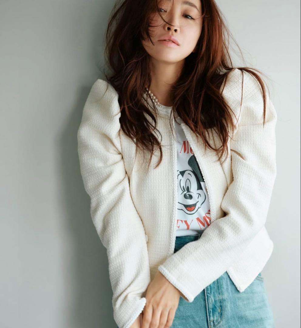 【神崎恵さんコラボ】ノーカラーショートジャケット　白　38（M）サイズ