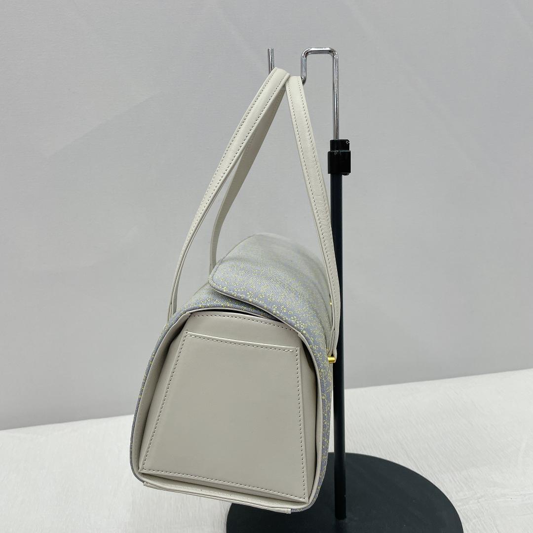 ★4026★ 和装バッグ グレー 小花柄 ハンドバッグ