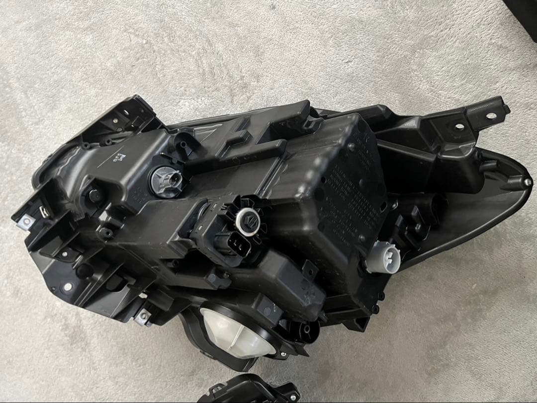 純正LEDヘッドライト 左右　zc33s スイフトスポーツ