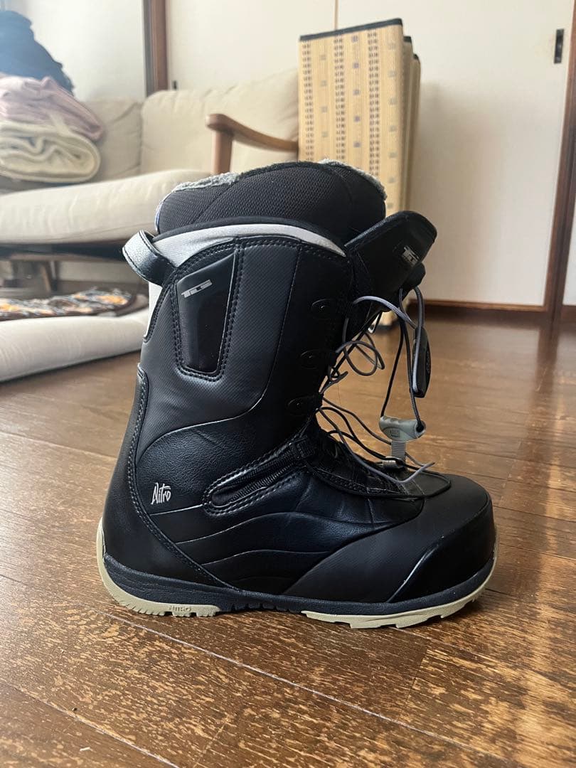 NITRO スノーボードブーツ CROWN TLS 26.0