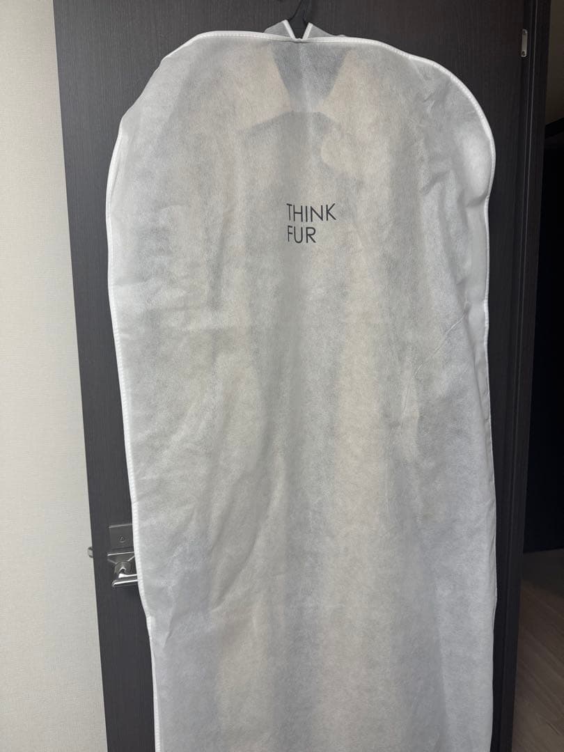 think fur ベージュ トレンチコート　タグ付