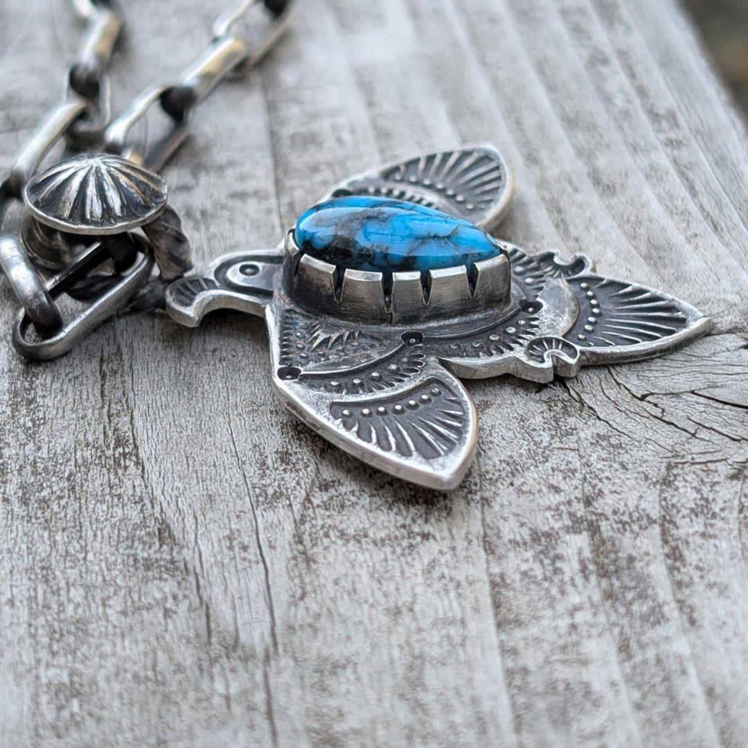 ハンドメイドのターコイズトップ　シルバートップ インディアンジュエリー風