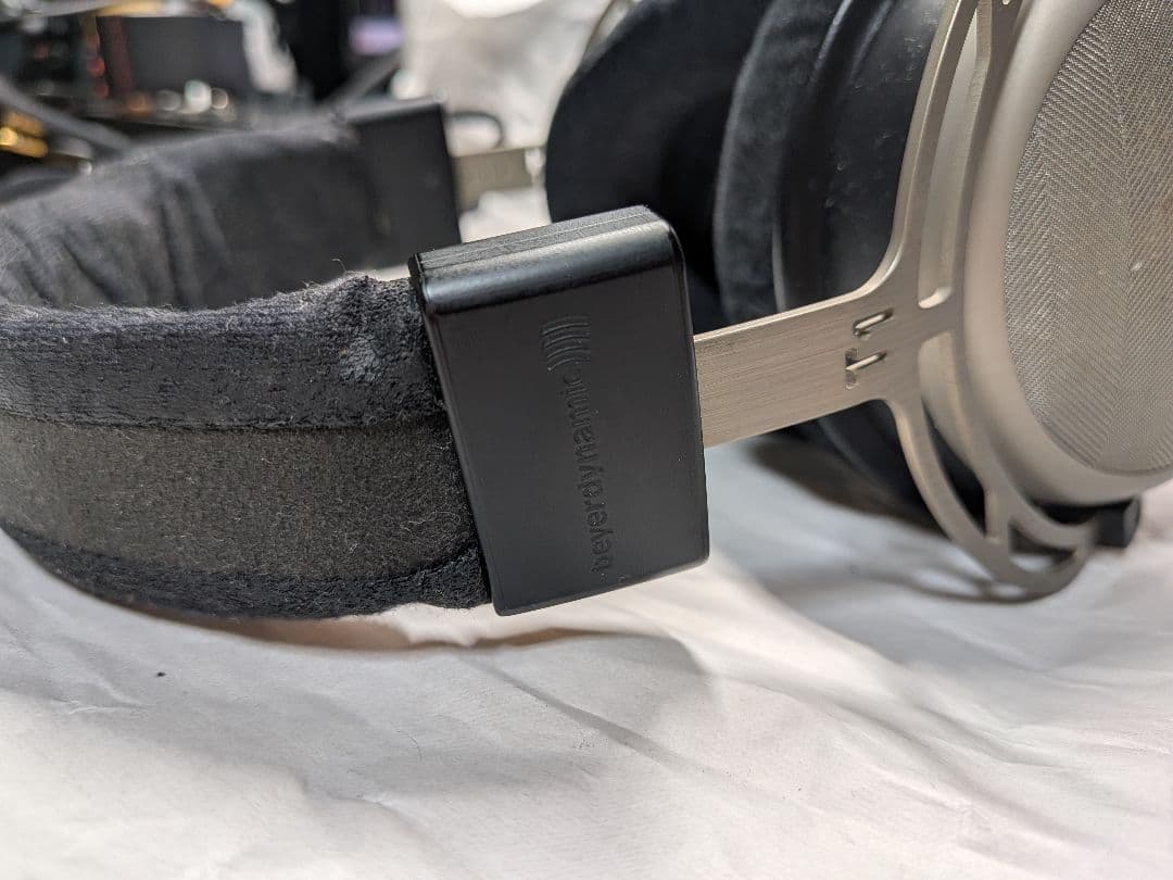 【ジャンク】beyerdynamic T1 2nd (左側不動 )