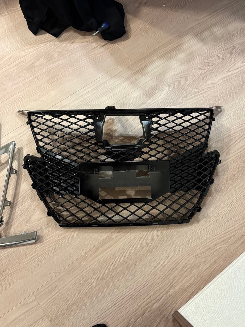 オートゾーン　グリル・メッキ