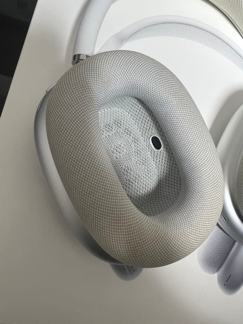 AirPods Pro Max（第1世代・シルバー）