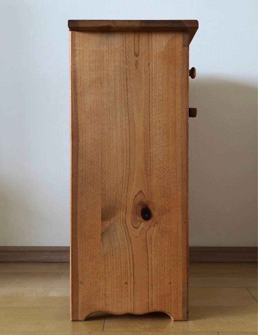 カントリー家具　キャビネット