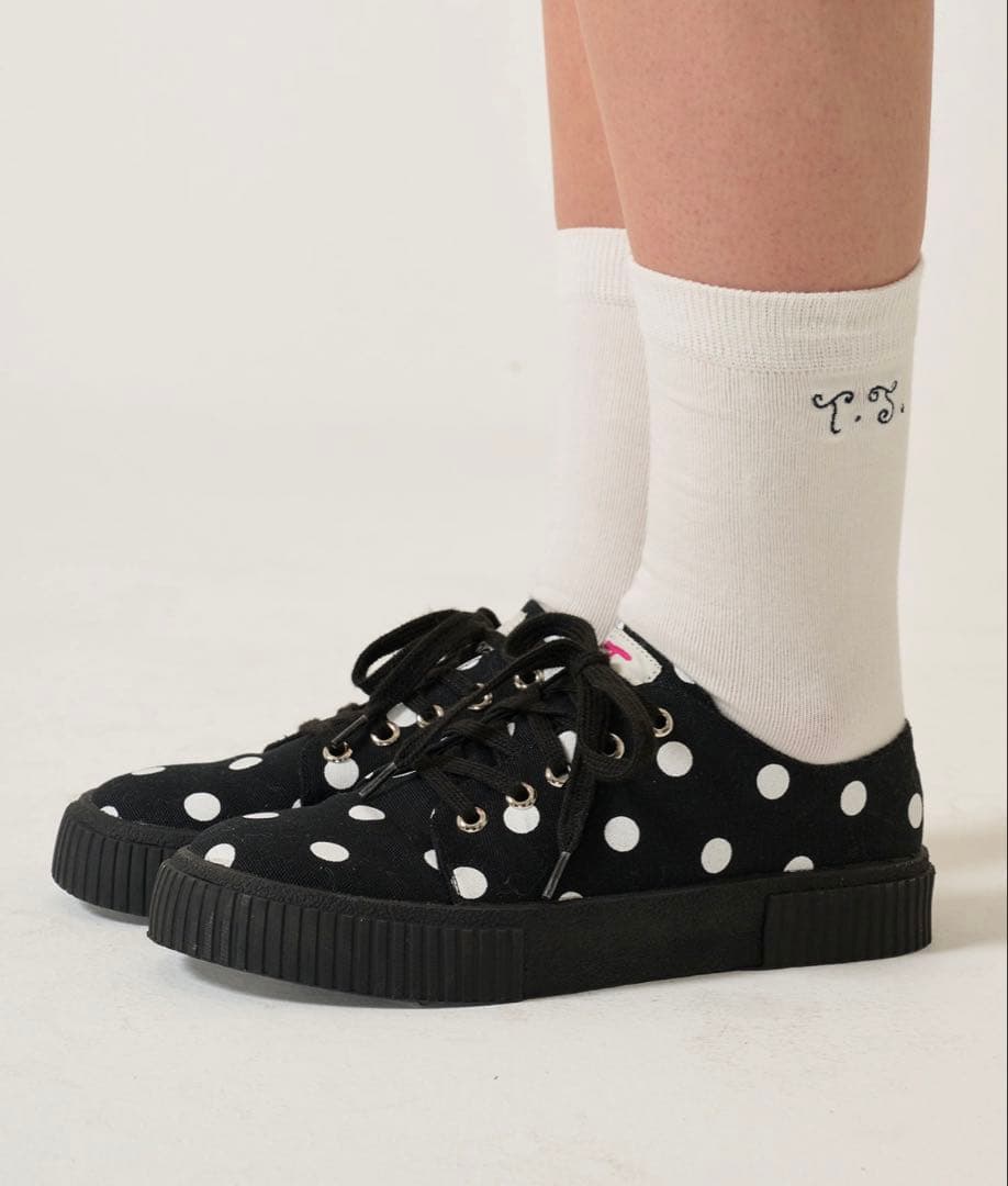 tinajojun ドット柄スニーカー