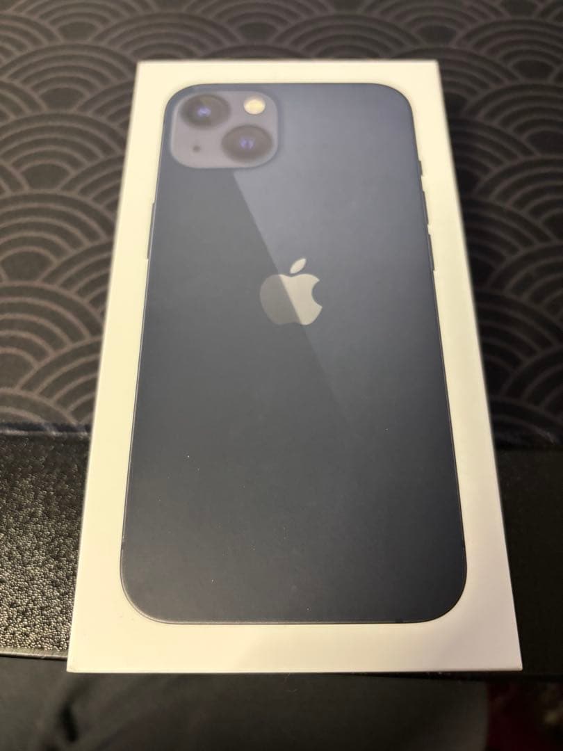 Apple iPhone 13 ミッドナイト