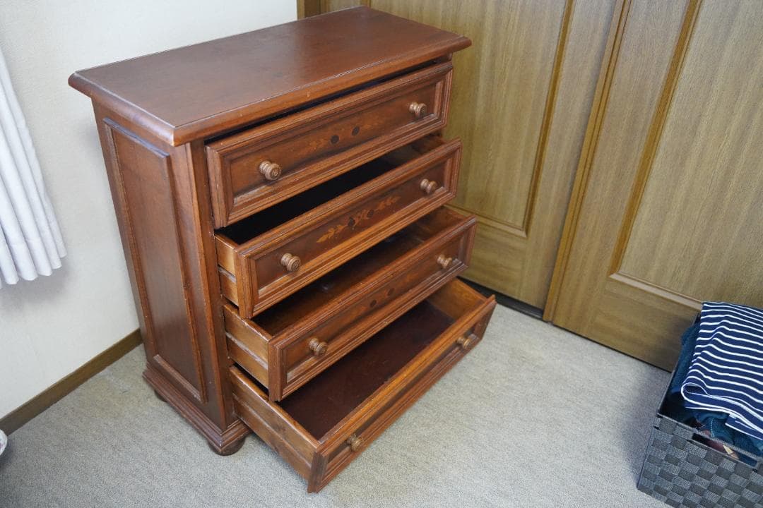 値下げしました！！イタリア製　象嵌　アンティーク　４段チェスト・収納ボード