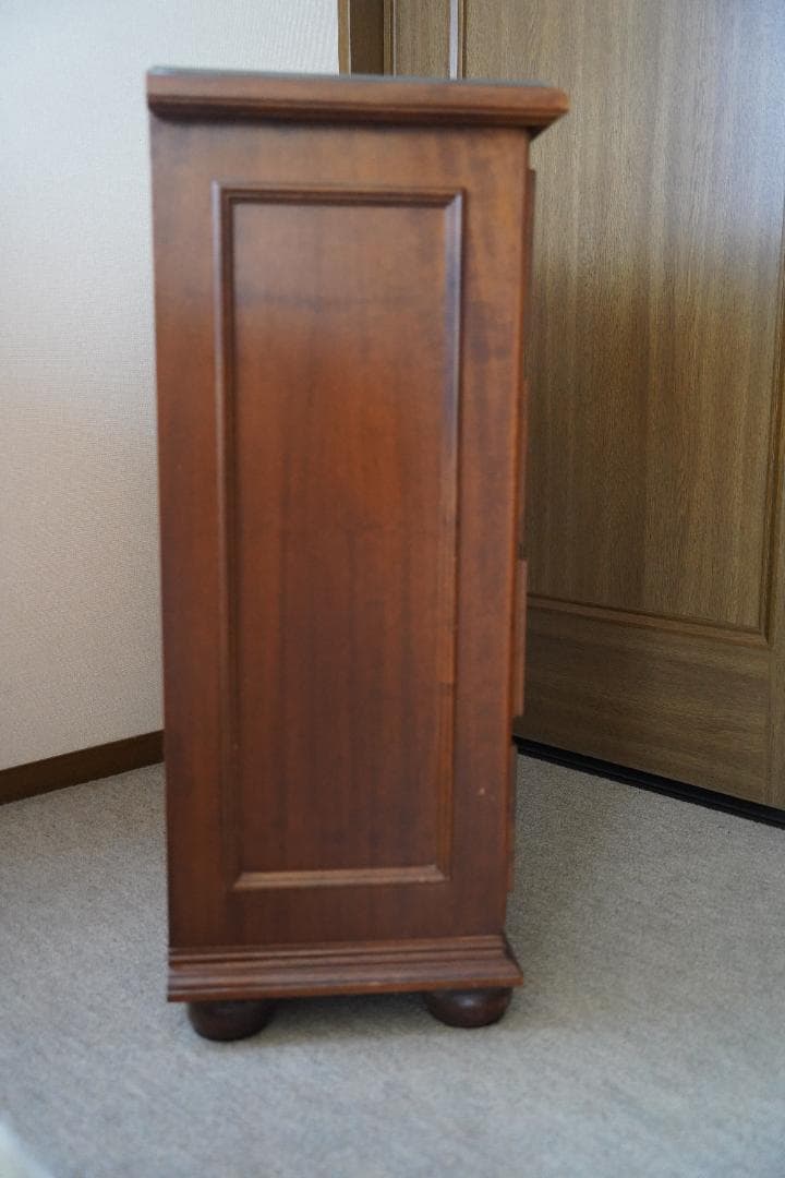 値下げしました！！イタリア製　象嵌　アンティーク　４段チェスト・収納ボード