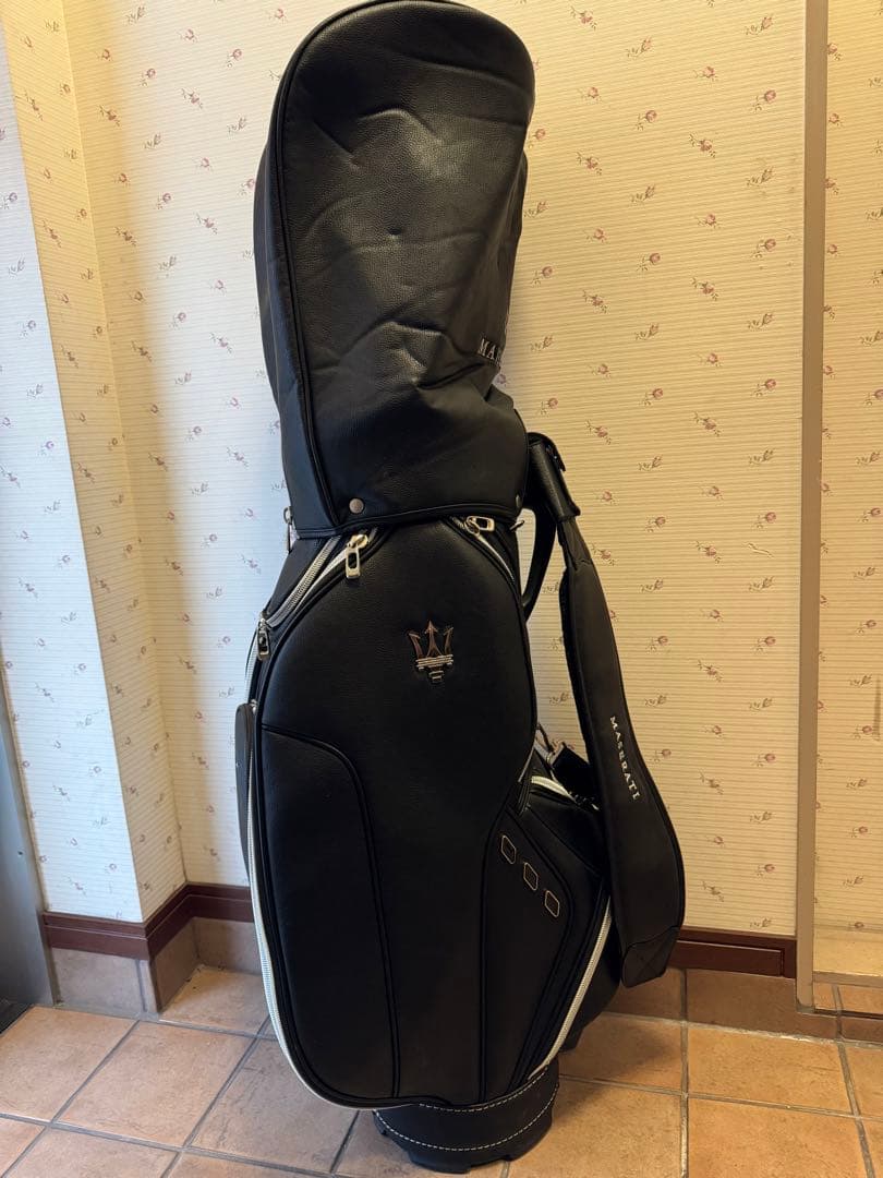 マセラティ　MASERATI ゴルフバッグ キャディバッグ 黒